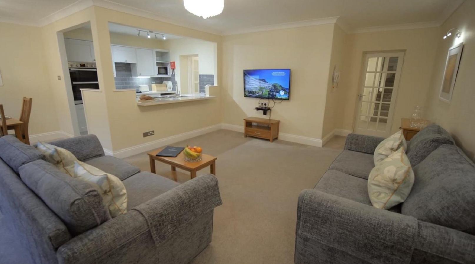 The Osborne Apartments Torquay Room photo
