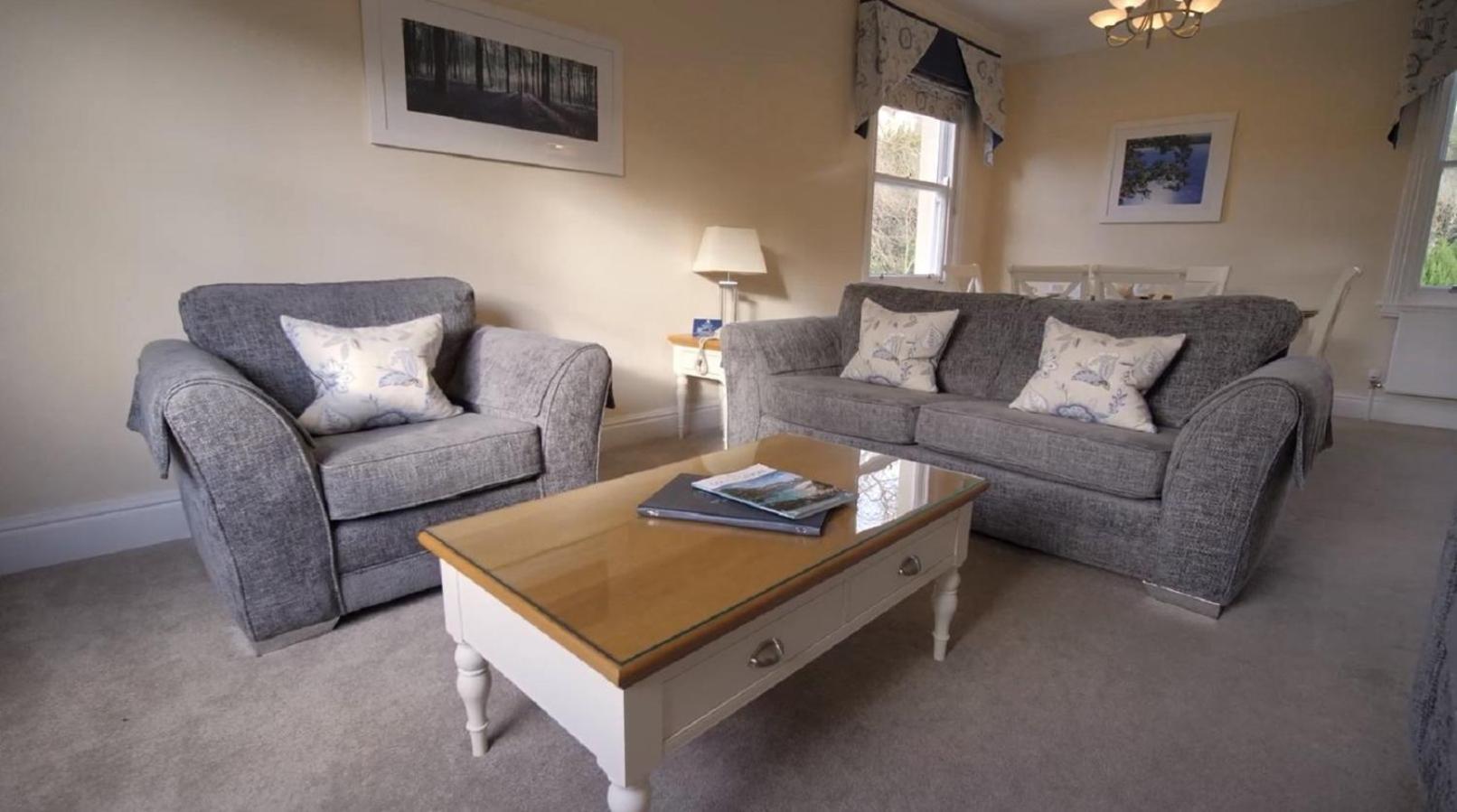 The Osborne Apartments Torquay Room photo
