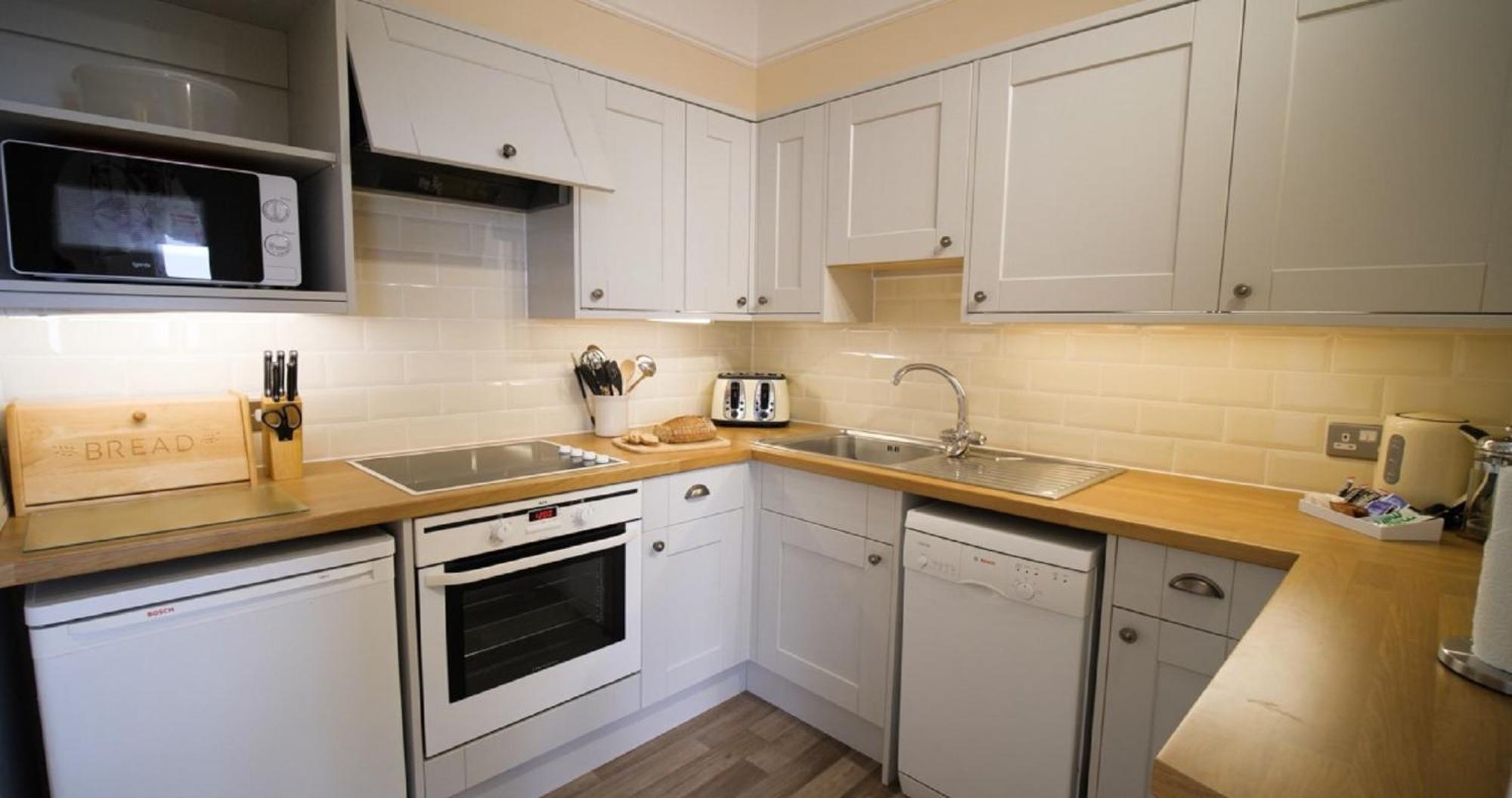 The Osborne Apartments Torquay Room photo